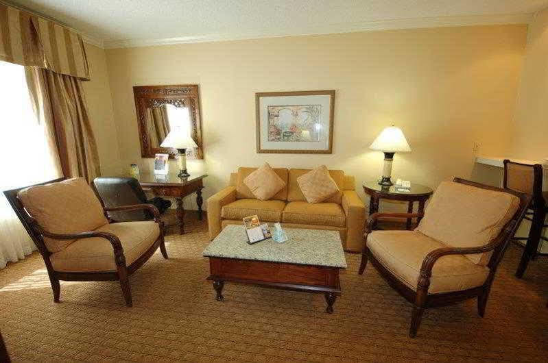 Best Western Richmond Suites H 巴吞鲁日 外观 照片